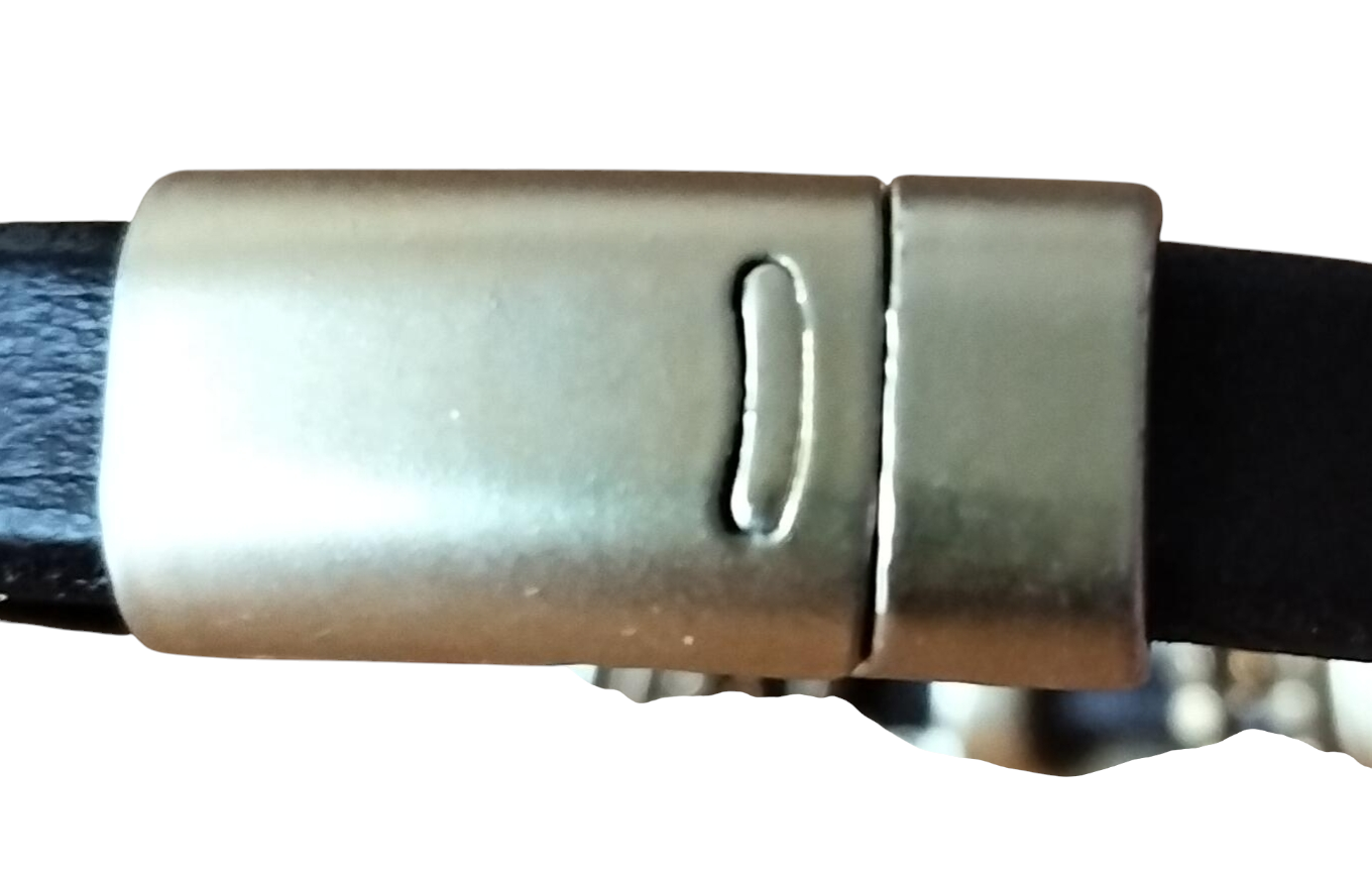 Armband lederlook met gefacetteerde steen