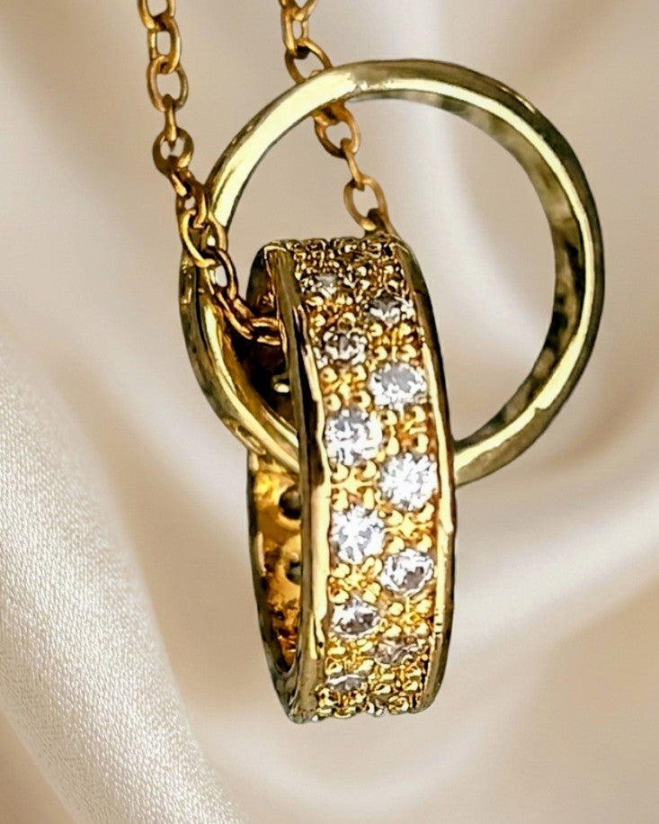 Ketting goudkleurig hanger '2-rings'